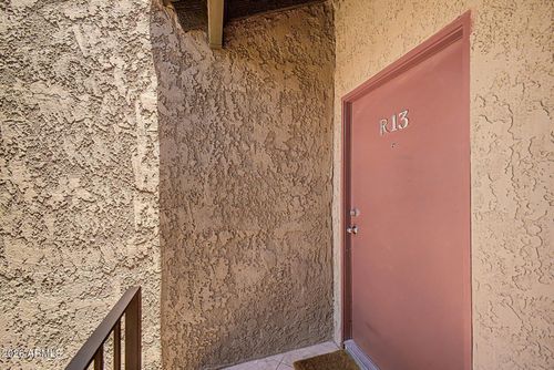r13-5525 E Thomas Rd, Phoenix, AZ, 85018-8126 | Card Image