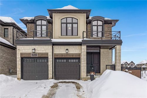 900 Pondcliffe Crt, Kitchener, ON, N2R0M4 | Card Image