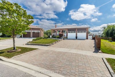 4021 Twine Cres, House other with 4 bedrooms, 4 bathrooms and 6 parking in Mississauga ON | Image 1