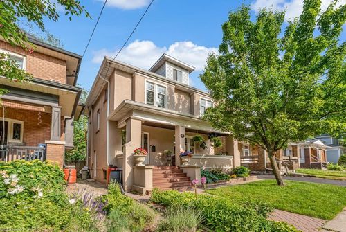 37 Burris St, Hamilton, ON, L8M2J1 | Card Image