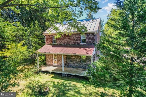 2350 Felty Mill Rd, PALMYRA, PA, 17078-9610 | Card Image
