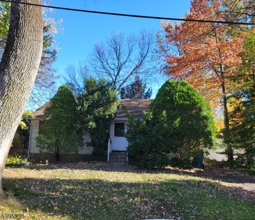 149 Walnut St, North Plainfield, NJ, 07060-3965 | Card Image