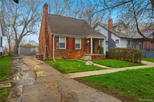 10075 Elmira St, Detroit, MI, 48204-2571 | Card Image