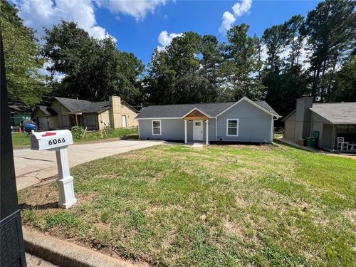 6066 Creekford Dr, lithonia, GA, 30058-7959 | Card Image