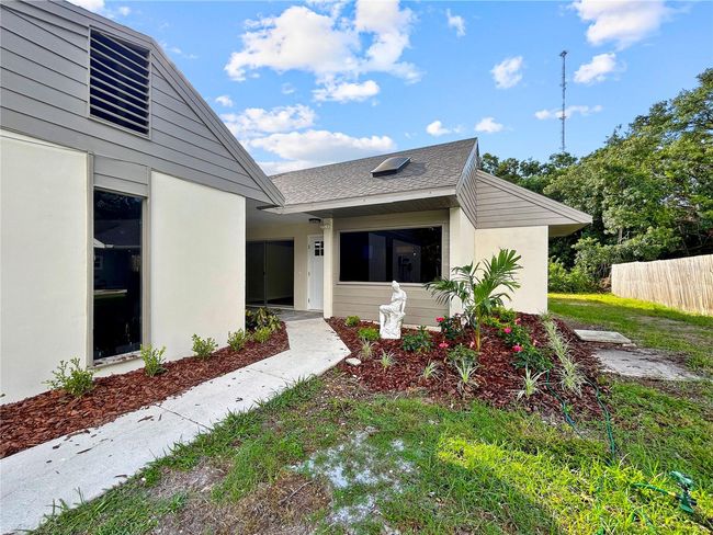 5136 Cedar Hammock Dr, House other with 2 bedrooms, 2 bathrooms and null parking in SARASOTA FL | Image 28