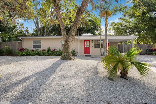 2205 Floyd St, SARASOTA, FL, 34239-2417 | Card Image