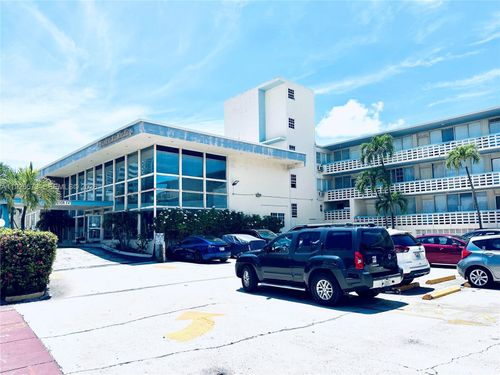 apt-135-6484 Indian Creek Dr, Miami Beach, FL, 33141-5843 | Card Image