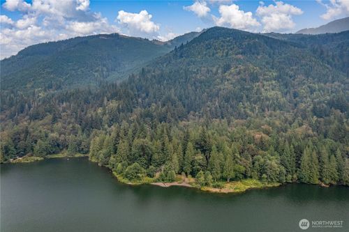 9267 Upper Frost Creek Road, Maple Falls, WA, 98266 | Card Image