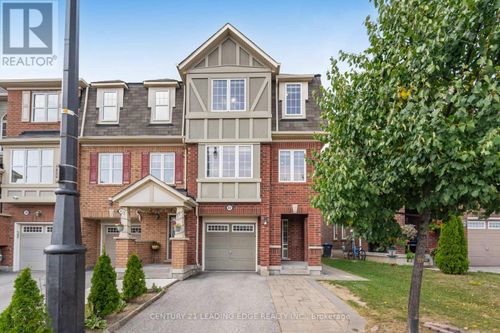 42 Memory Lane, Brampton, ON, L7A0V9 | Card Image