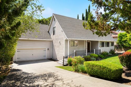 470 Perkins Way, Auburn, CA, 95603-5753 | Card Image