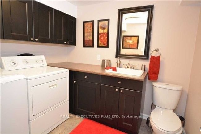 1 Homer Sq, House other with 3 bedrooms, 2 bathrooms and 3 parking in Brampton ON | Image 11
