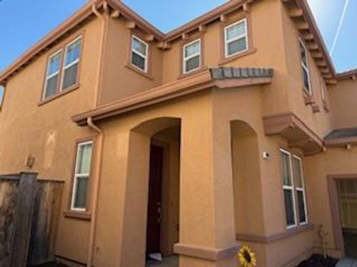 9401 Vintner Cir, Patterson, CA, 95363-8902 | Card Image