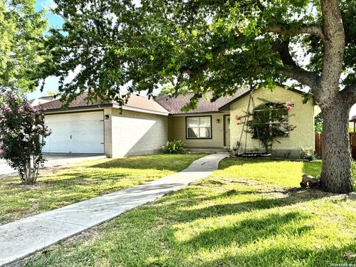 2038 Bentwood, New Braunfels, TX, 78130 | Card Image