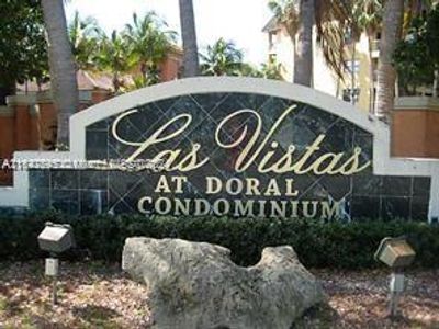 404 - 8235 Lake Dr, Condo with 1 bedrooms, 1 bathrooms and null parking in Doral FL | Image 1