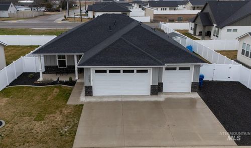 2003 Austin Way, Fruitland, ID, 83619-1079 | Card Image