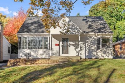 728 Prairie Avenue, House other with 3 bedrooms, 2 bathrooms and 1 parking in Barrington IL | Image 1