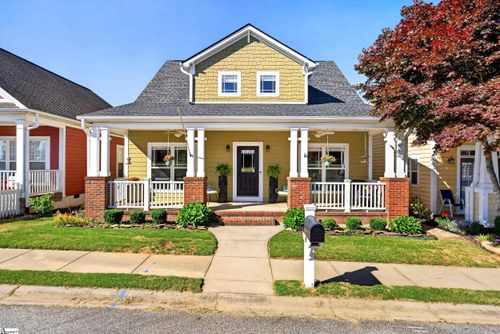 8 Marquette Rd, Simpsonville, SC, 29680-7616 | Card Image