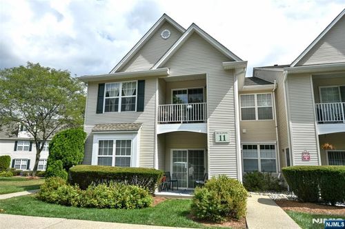 402 Cambridge Dr, Butler, NJ, 07405-3241 | Card Image