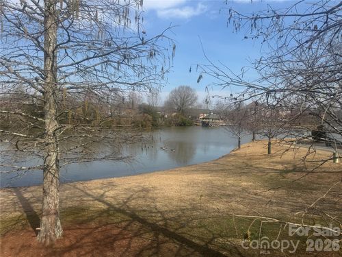 8558 Beaver Creek Dr, Charlotte, NC, 28269-2821 | Card Image