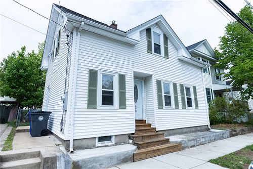 690 Academy Ave, Providence, RI, 02908-2108 | Card Image