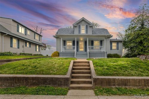 946 Danforth St, Alton, IL, 62002-2205 | Card Image