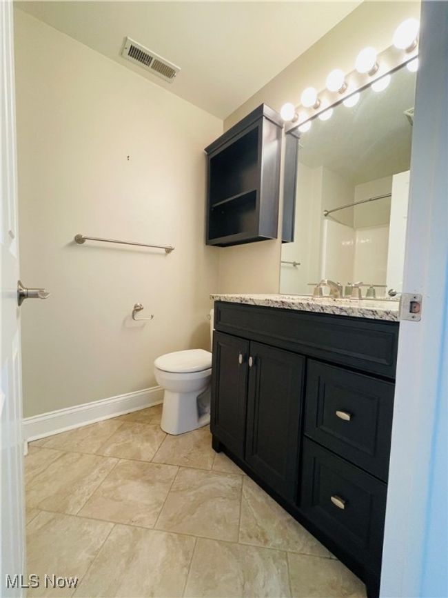 APT-110C - 3800 Rosemont Blvd, Condo with 2 bedrooms, 2 bathrooms and null parking in Fairlawn OH | Image 19