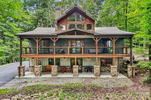 1067 English Ridge Dr, Mars Hill, NC, 28754-8321 | Card Image