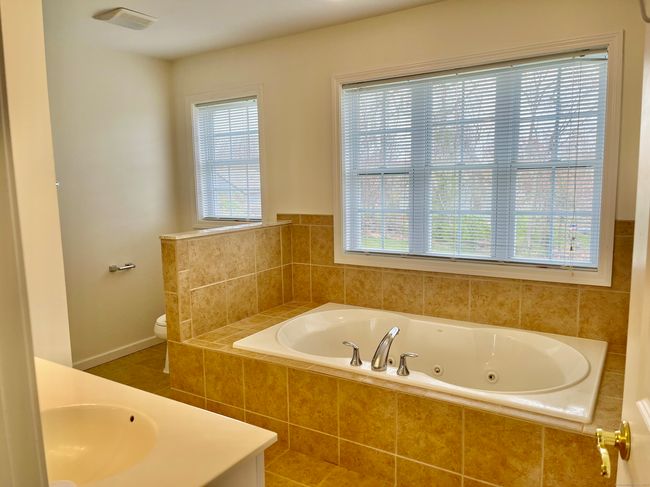 1 Maplecrest Ln, House other with 4 bedrooms, 3 bathrooms and null parking in Hamden CT | Image 18