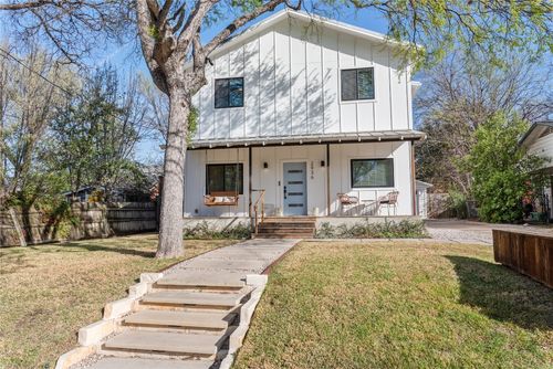 2936 E 14th St, Austin, TX, 78702-1647 | Card Image