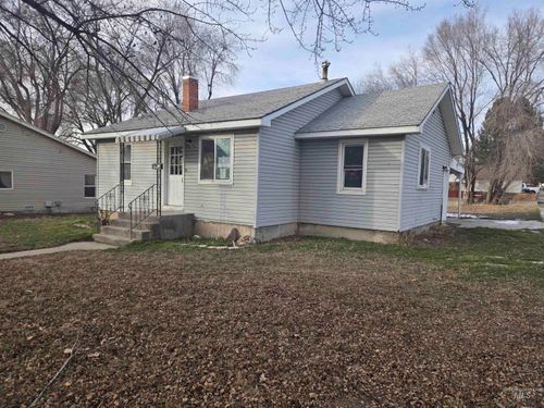 328 E Avenue D, Jerome, ID, 83338-3126 | Card Image