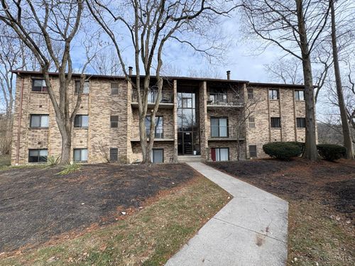 7215 Creekview Dr, Cincinnati, OH, 45241 | Card Image