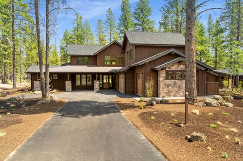 491-17812 Preservation Loop, Bend, OR, 97707-2690 | Card Image