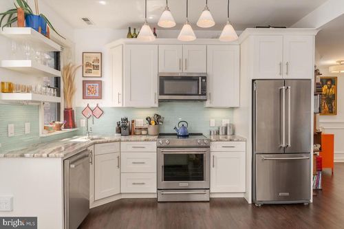 32-1930 18th St Nw, WASHINGTON, DC, 20009-1796 | Card Image