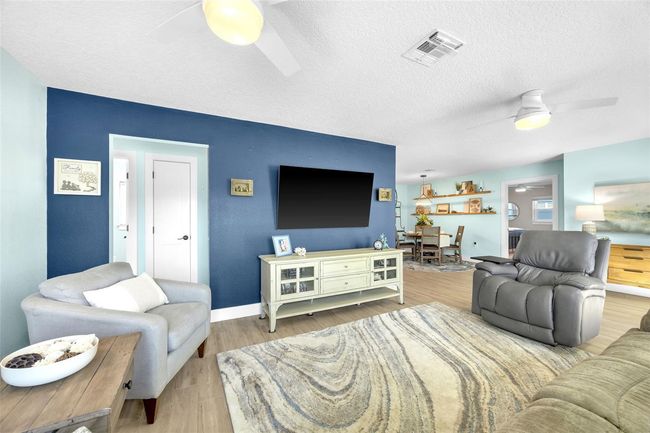 1015 Spindle Palm Way, House other with 3 bedrooms, 2 bathrooms and null parking in APOLLO BEACH FL | Image 27
