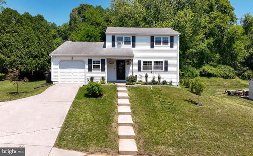 301 Dulles Dr, COATESVILLE, PA, 19320-3126 | Card Image