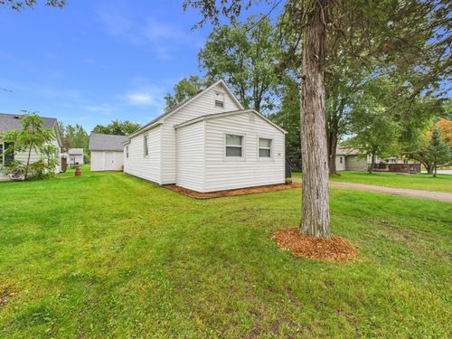 130 4th Ave S, Foley, MN, 56329-8720 | Card Image