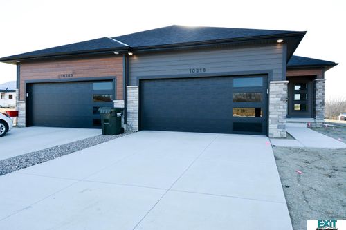 2568 Tupelo Lane, Lincoln, NE, 68520 | Card Image