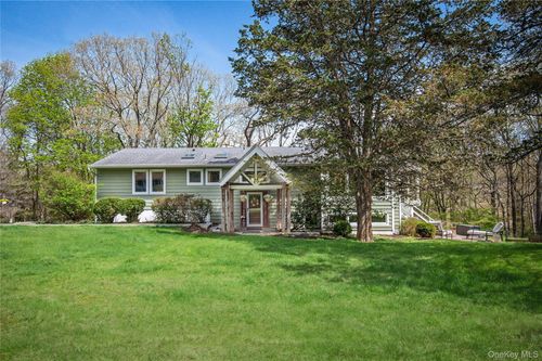 41 Cross Pond Rd, Pound Ridge, NY, 10576-1303 | Card Image