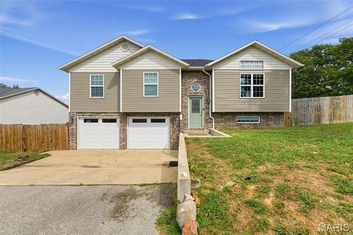 16040 Haidyn Rd, Saint Robert, MO, 65584-7827 | Card Image