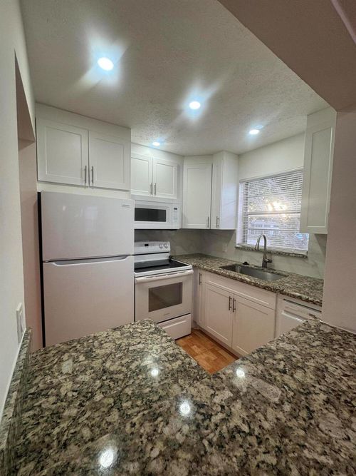 346 Windsor O, West Palm Beach, FL, 33417-2460 | Card Image