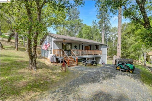 18996 Digger Pine St, Groveland, CA, 95321-9349 | Card Image