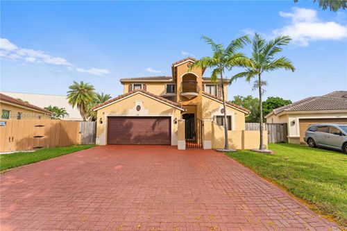 554 Ne 20th Ave, Homestead, FL, 33033-6024 | Card Image