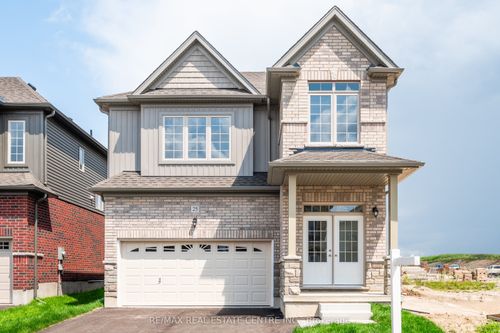 25 Maracle Way, North Dumfries, ON, N0B1E0 | Card Image