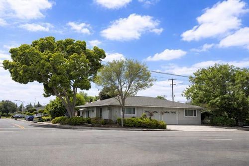 1090 White Dr, Santa Clara, CA, 95051 | Card Image