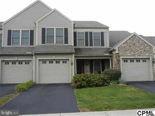 2086 Deer Run Dr, HUMMELSTOWN, PA, 17036-7084 | Card Image