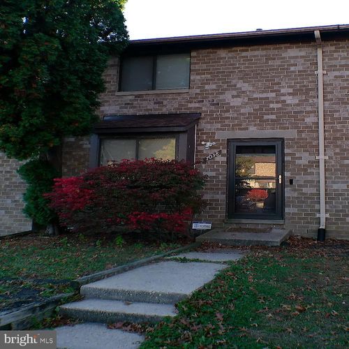 7038 Knighthood Ln, COLUMBIA, MD, 21045-4818 | Card Image