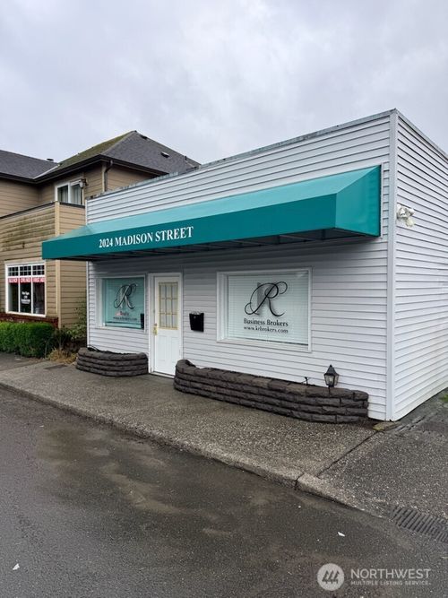 2024 Madison St, Everett, WA, 98203-5313 | Card Image