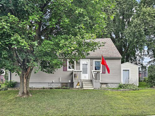 232 1st Ave Sw, Spring Grove, MN, 55974-1102 | Card Image
