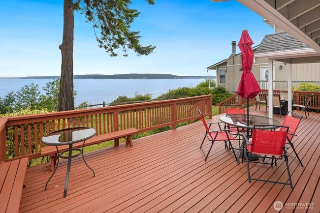 Sound, Olympic and Islands visible from view deck | Image 21