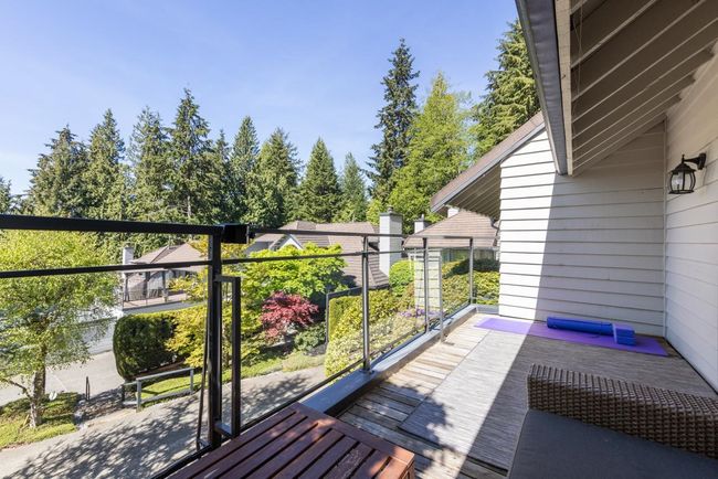 5728 Owl Court, Townhouse with 4 bedrooms, 2 bathrooms and 4 parking in North Vancouver BC | Image 18